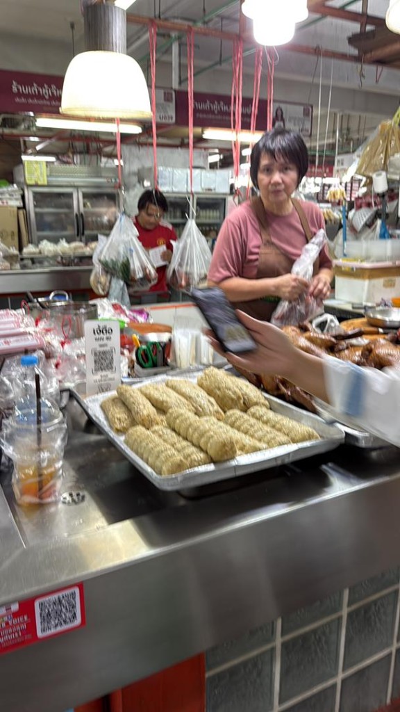Tray of fried rolls at a stall in Samyan Market
